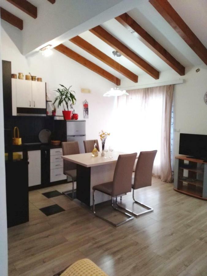 Apartmani Jovanovic Petrovazzo Esterno foto