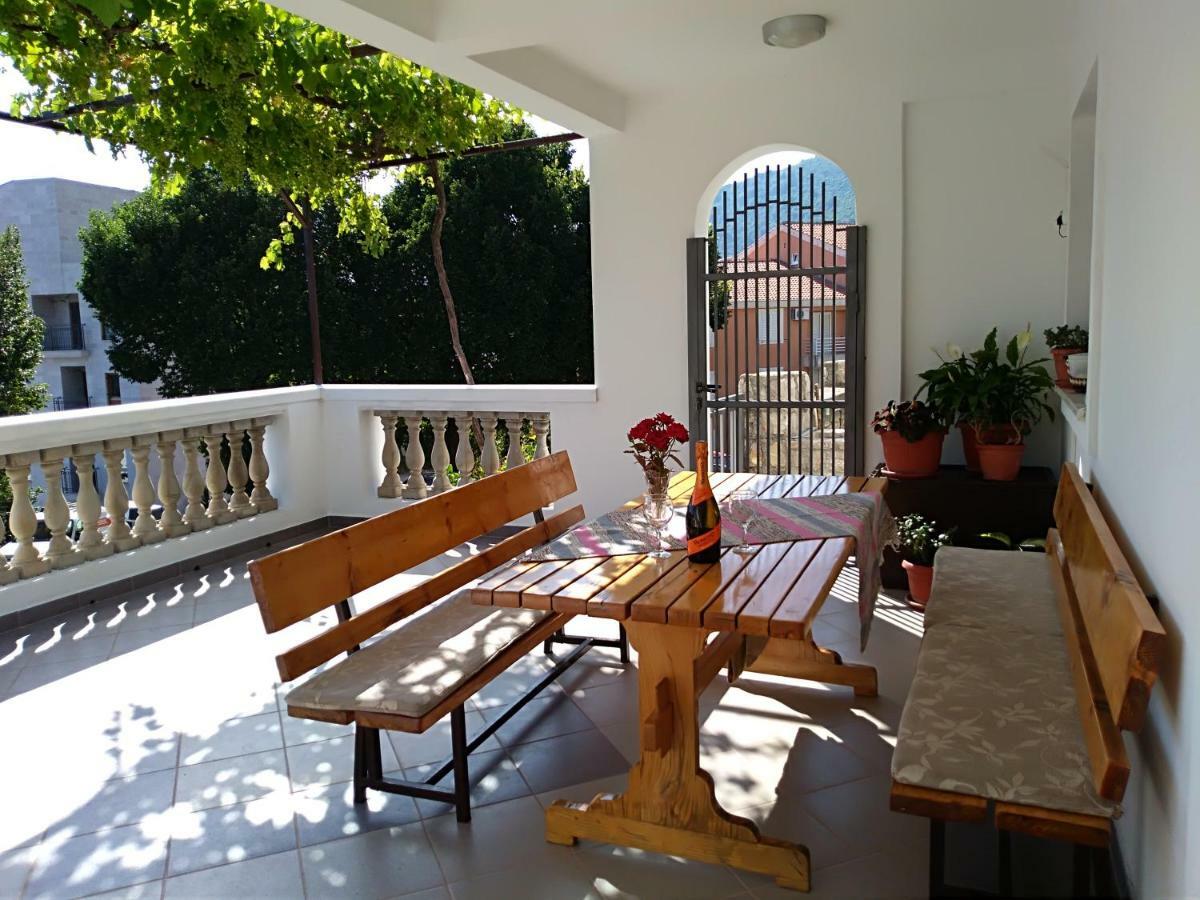 Apartmani Jovanovic Petrovazzo Esterno foto