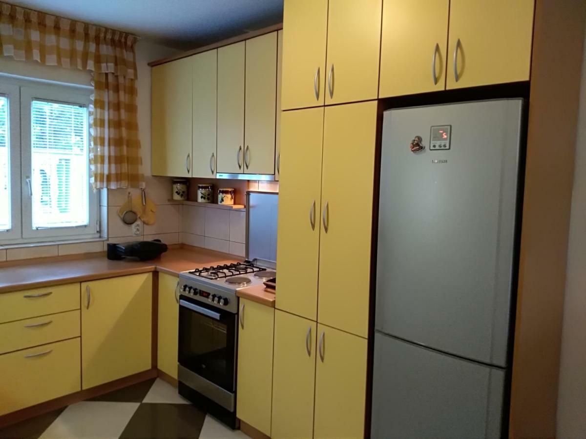 Apartmani Jovanovic Petrovazzo Esterno foto